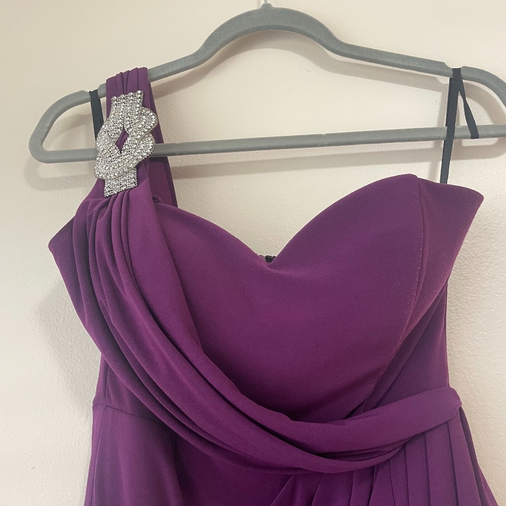 Dress - Picture 6 of 8